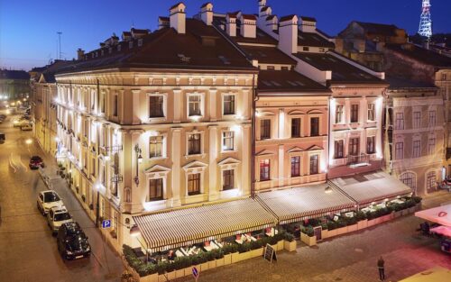 «Світлиця Лева»