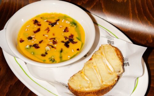 Bar & Breakfast Community