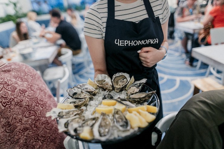 Автомати з устрицями від "Чорноморки" у Respublika Park