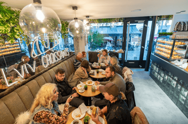 Перший заклад у Франції від Lviv Croissants