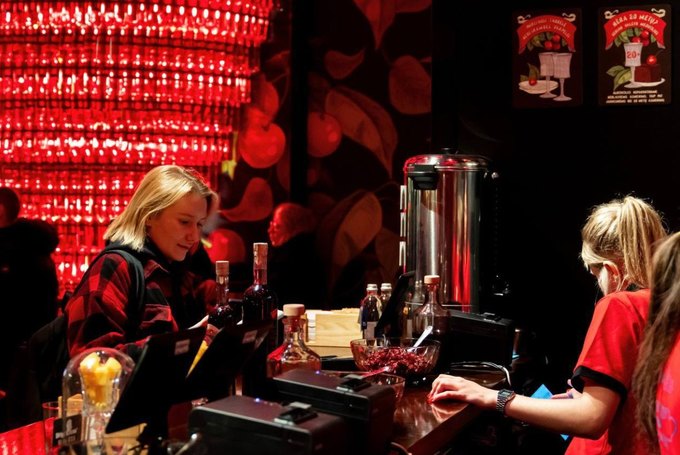 14 лютого відкривається нова «П'яна вишня» у Литві