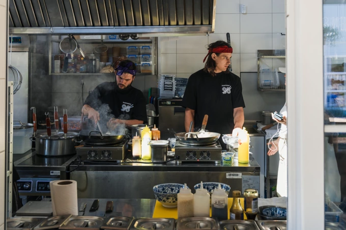 Усі заклади разом у фудкорті "Фудплаза" на ВДНГ в Києві