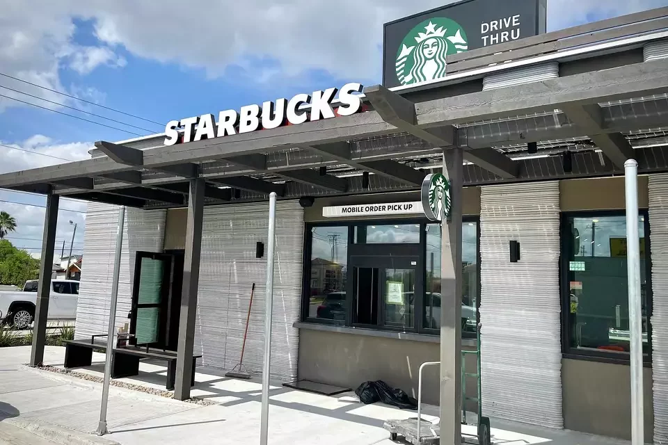Перший Starbucks, надрукований на 3D-принтері відкриють у США