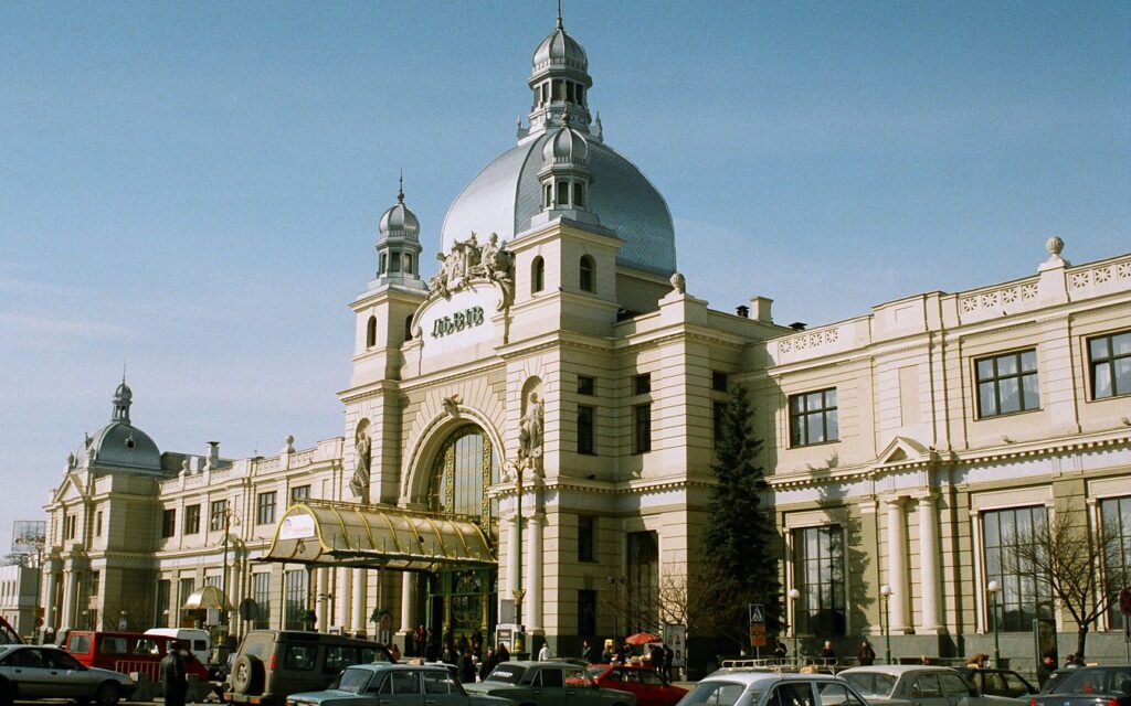 На львівському вокзалі відкриють нове кафе: орендарем стала компанія братів Печенків