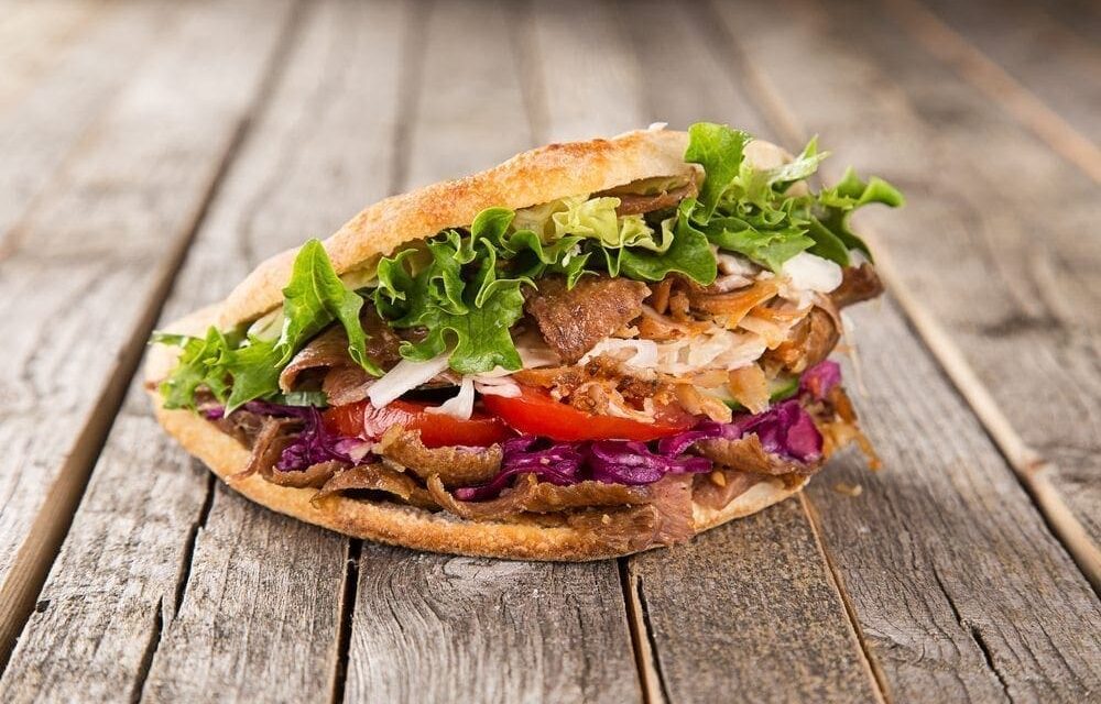 «Донерна війна» завершилася - Туреччина відкликала заявку на реєстрацію кебаба в ЄС