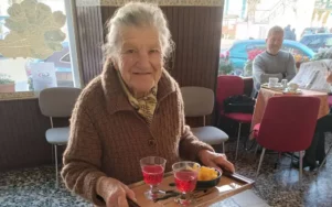 «Я хочу залишатися серед людей» - історія найстарішої баристи світу