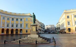 У центрі Одеси біля Дюка відкриють новий McDonald’s